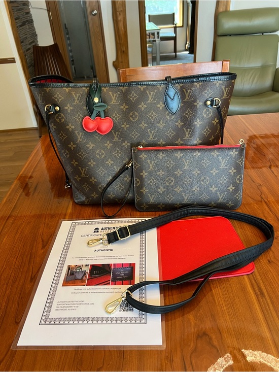Louis Vuitton Handbags - Louis Vuitton Neverfull MM My LV World Tour Monogram